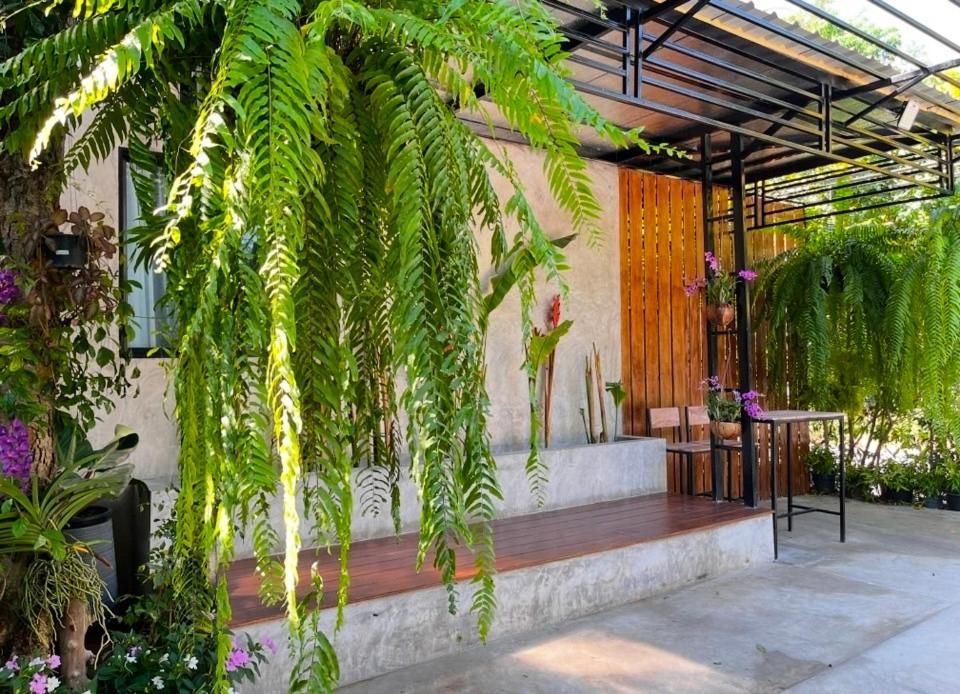 บ้านพักบุหงา199 อ สรรพยา Sapphaya Exterior photo